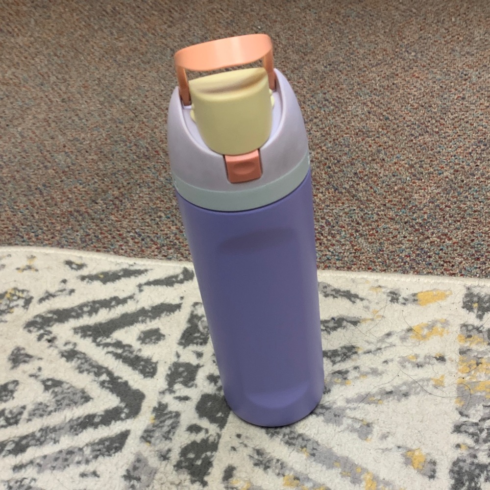 Stylish Purple Flip-Top Owala Water Bottle - Picture 5 of 10
